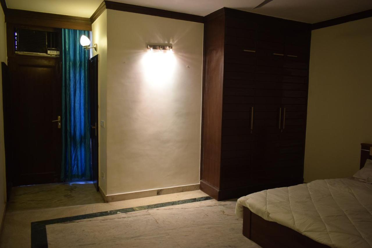 Bunkmates Pansiyon Yeni Delhi Dış mekan fotoğraf
