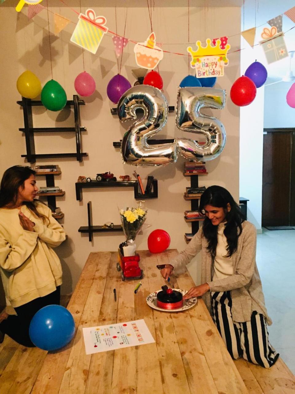 Bunkmates Pansiyon Yeni Delhi Dış mekan fotoğraf