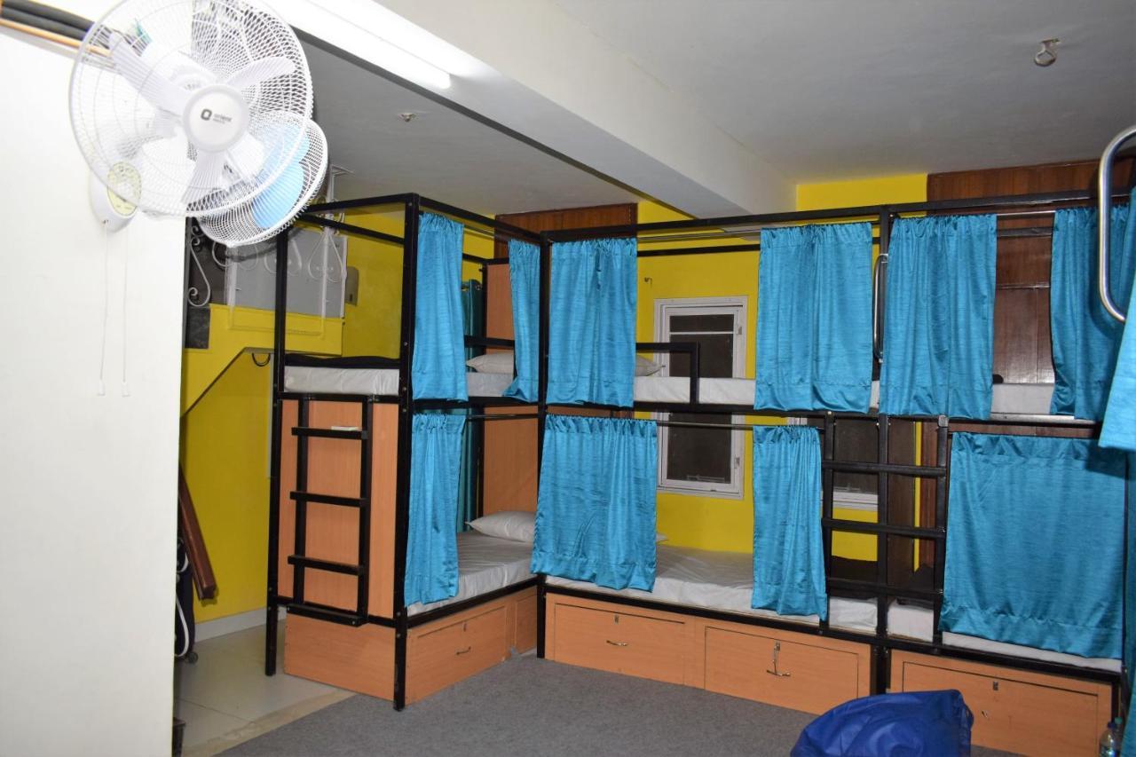 Bunkmates Pansiyon Yeni Delhi Dış mekan fotoğraf