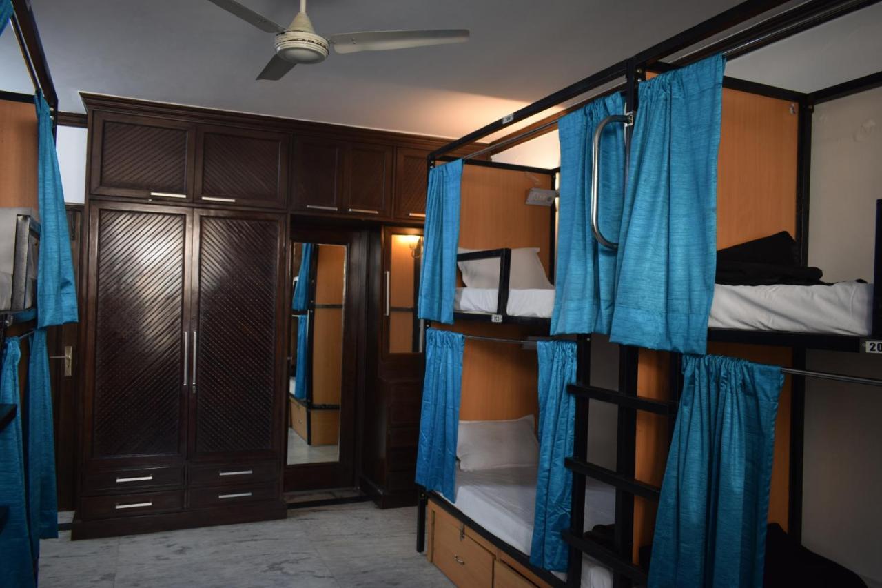 Bunkmates Pansiyon Yeni Delhi Dış mekan fotoğraf